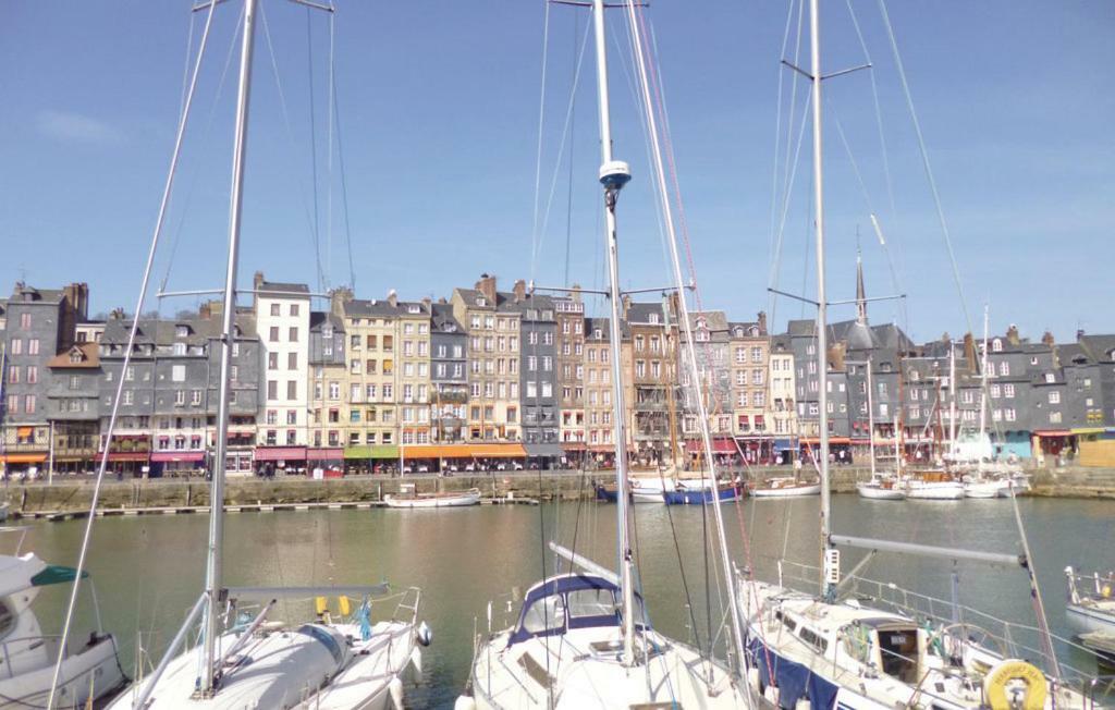 Villa Les Hibiscus Honfleur Exterior foto
